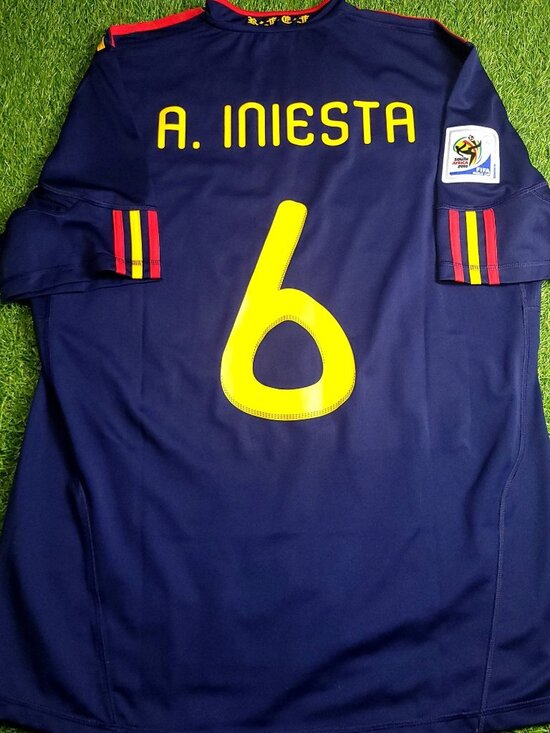 Iniesta Spain 2010 WORLD CUP FINAL Soccer Away Jersey L SKU# P47896 - Picture 1 of 10